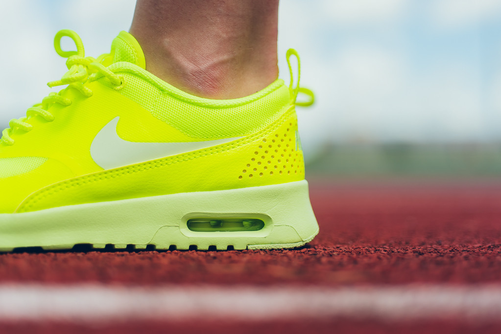 nike thea volt liquid lime