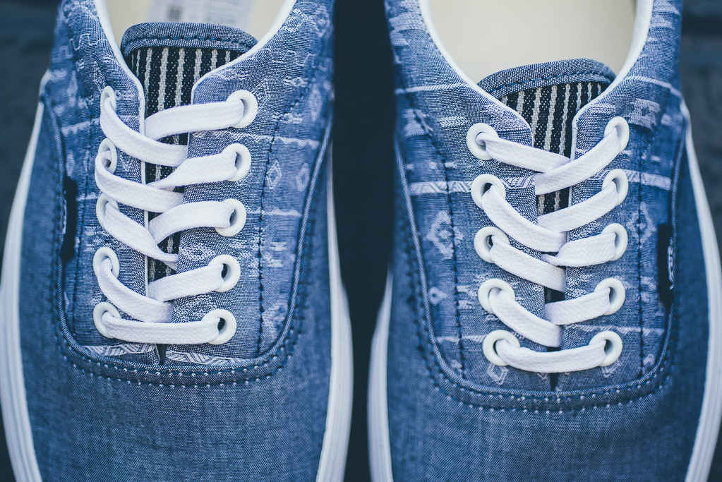 vans era jeans