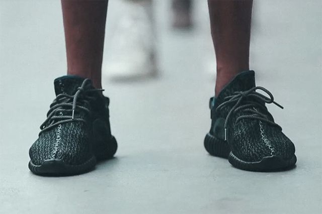 adidas yeezy 350 boost low black