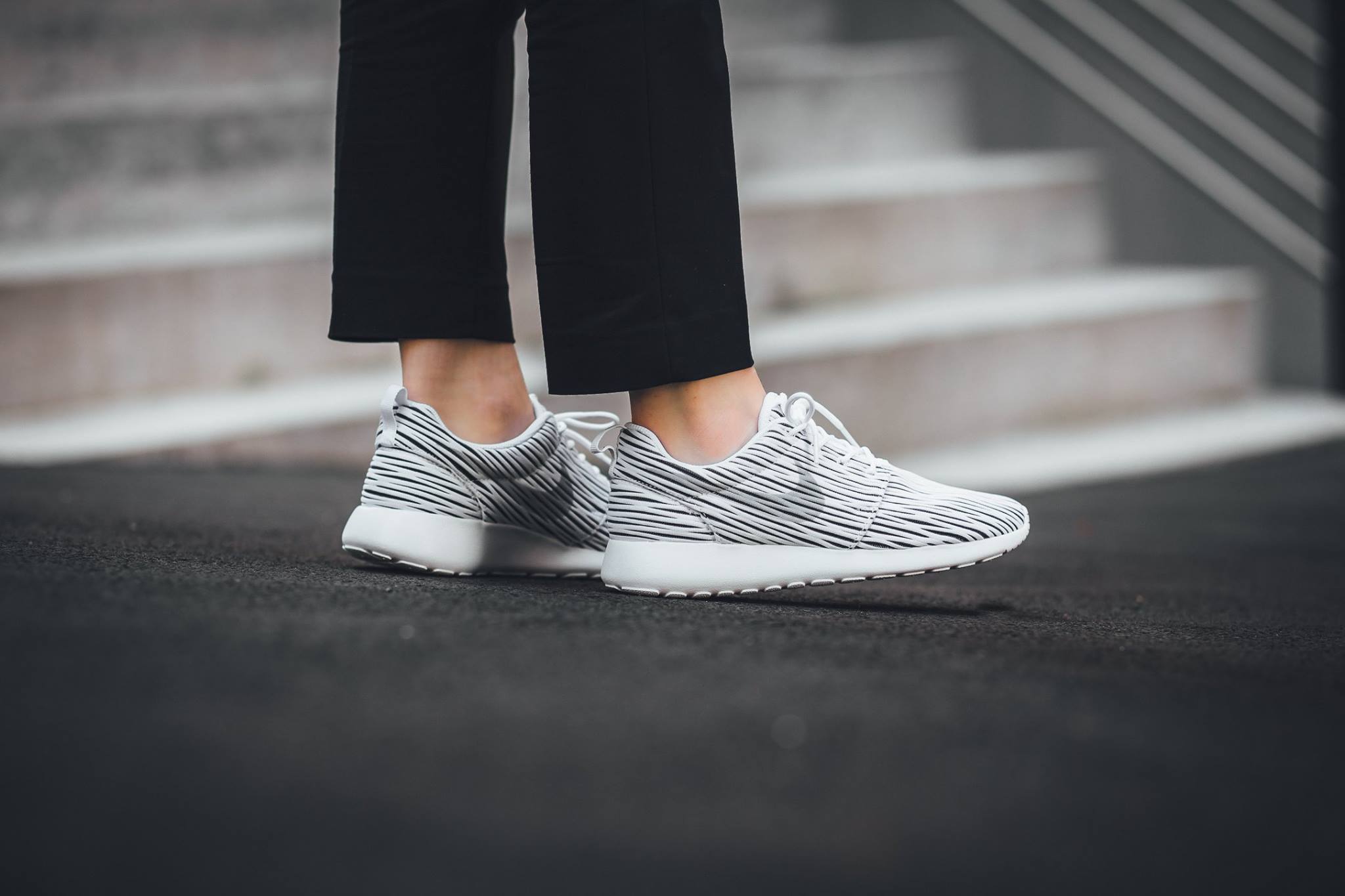 nike roshe slip on