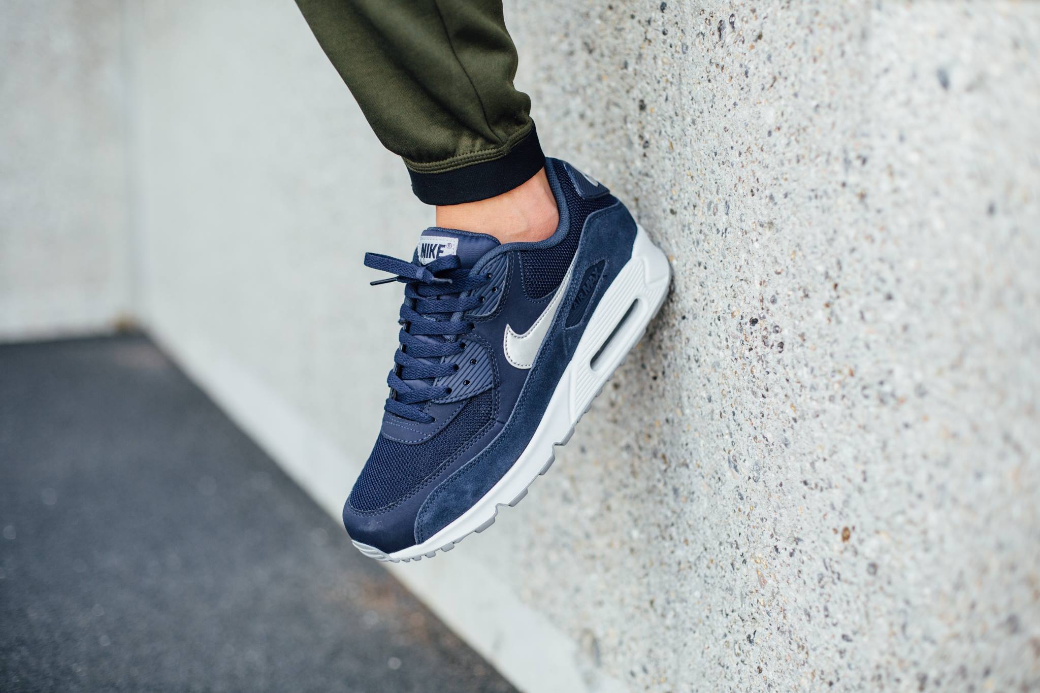 air max 90 essential midnight navy