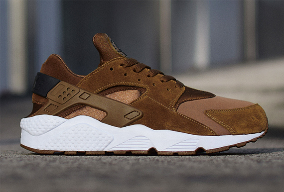 nike air huarache brown