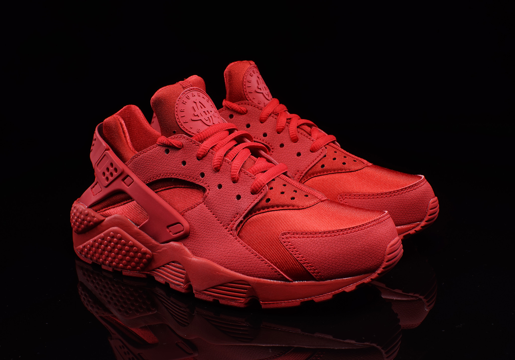 huarache triple red