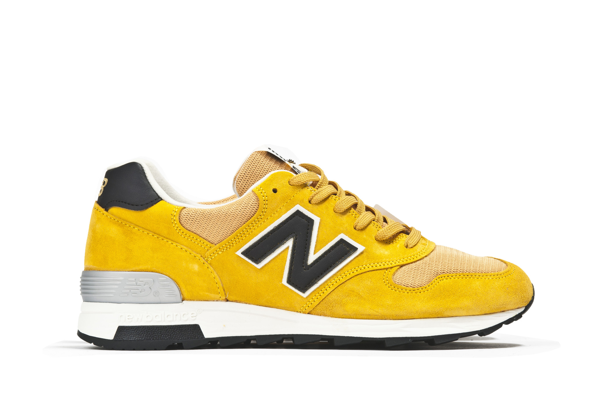 new balance couleur moutarde