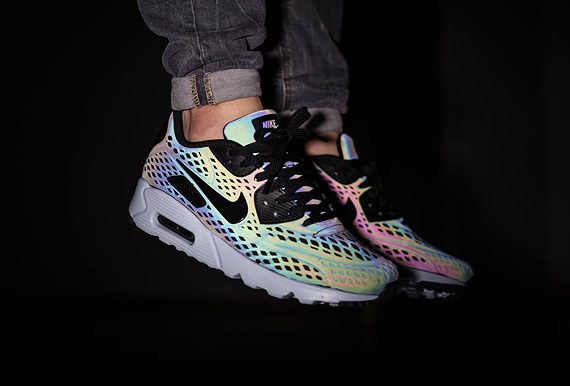 air max 90 holographic