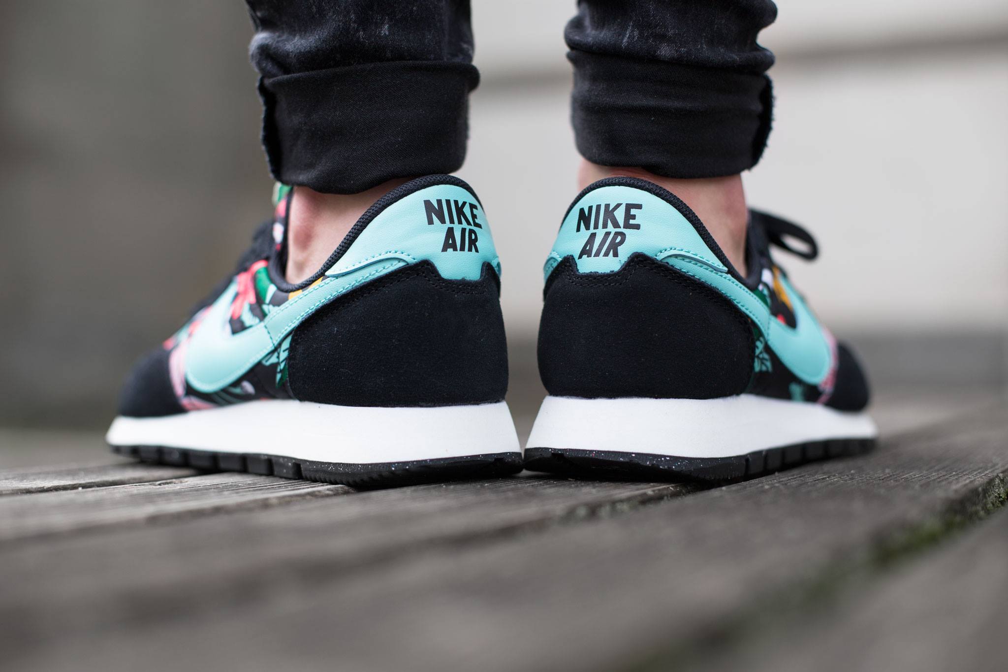 nike pegasus aloha