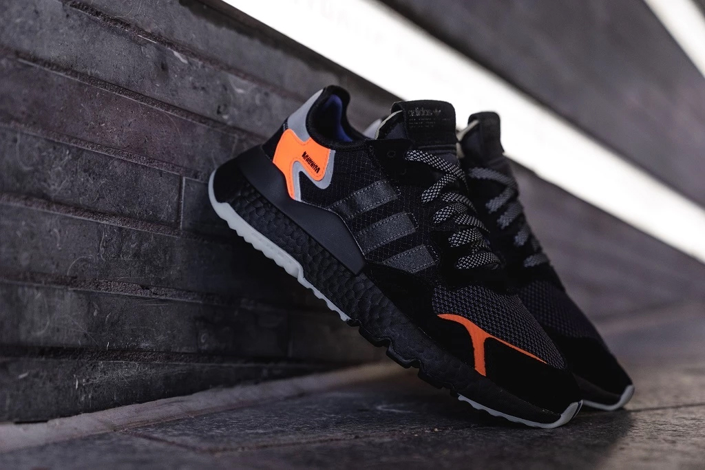 adidas nite jogger noir et blanc