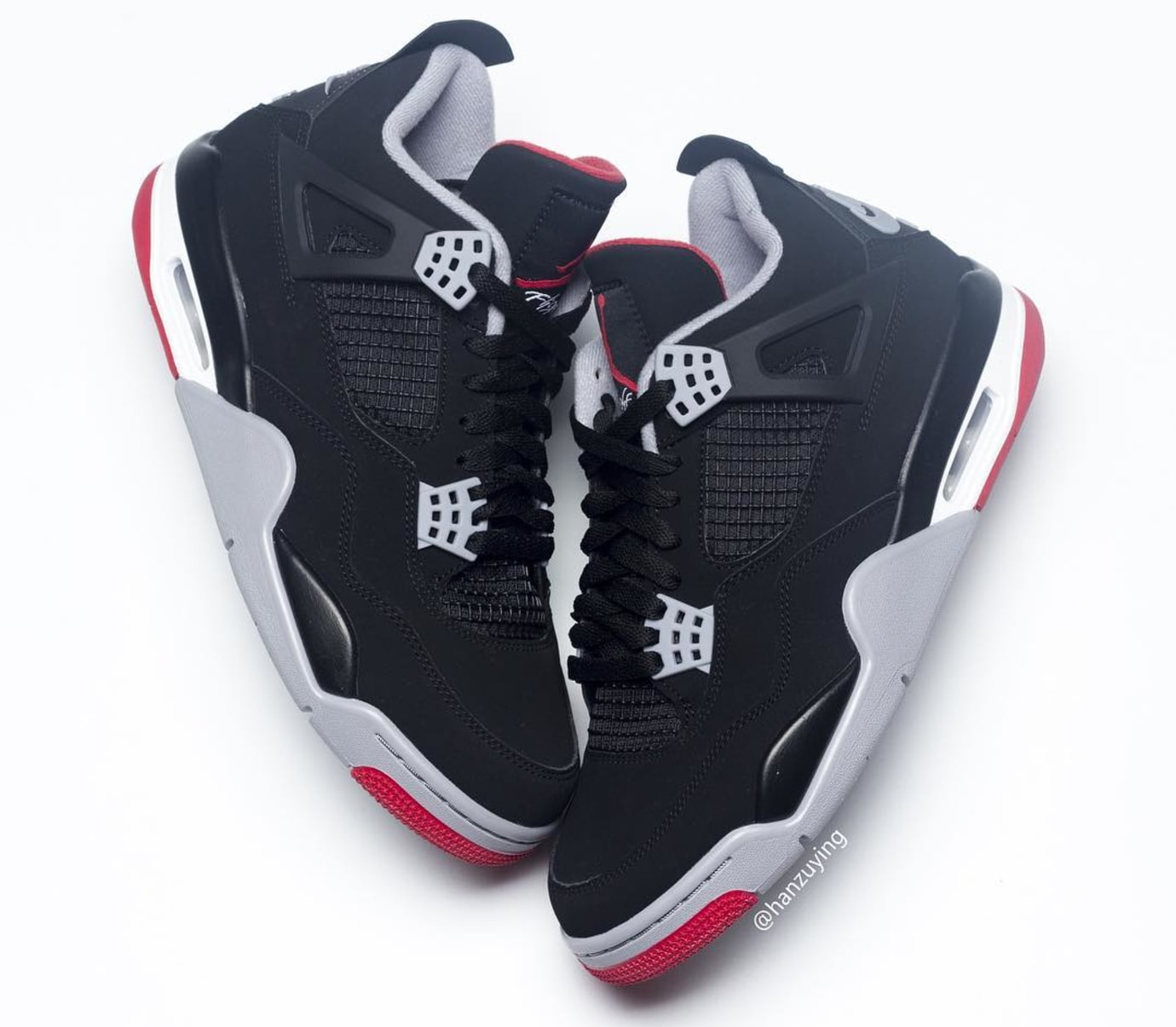 The Air Jordan 4 Bred unveils itself in 