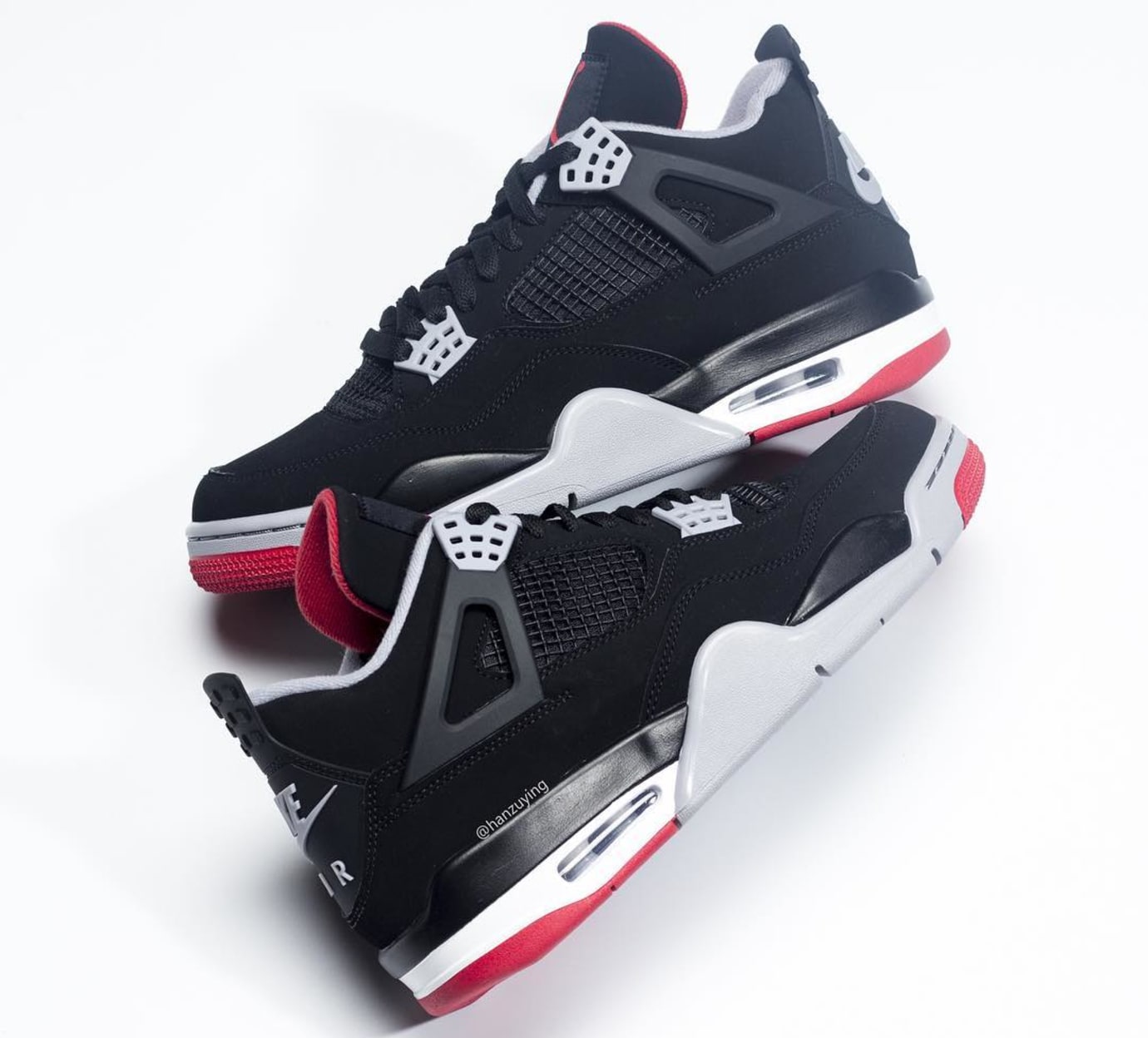 The Air Jordan 4 Bred unveils itself in 