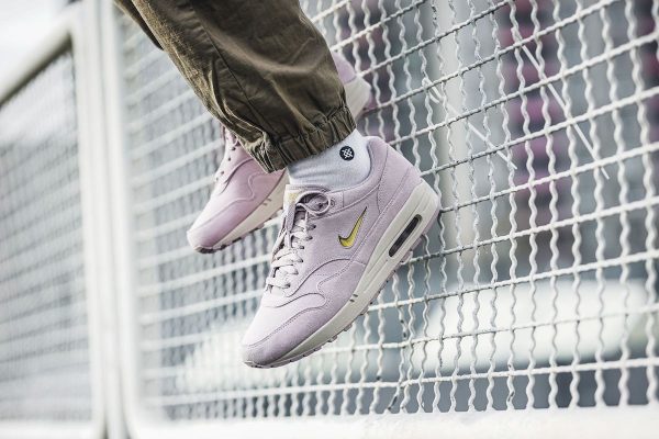 Nike Air Max 1 Jewel Particle Rose : Release date - Wave