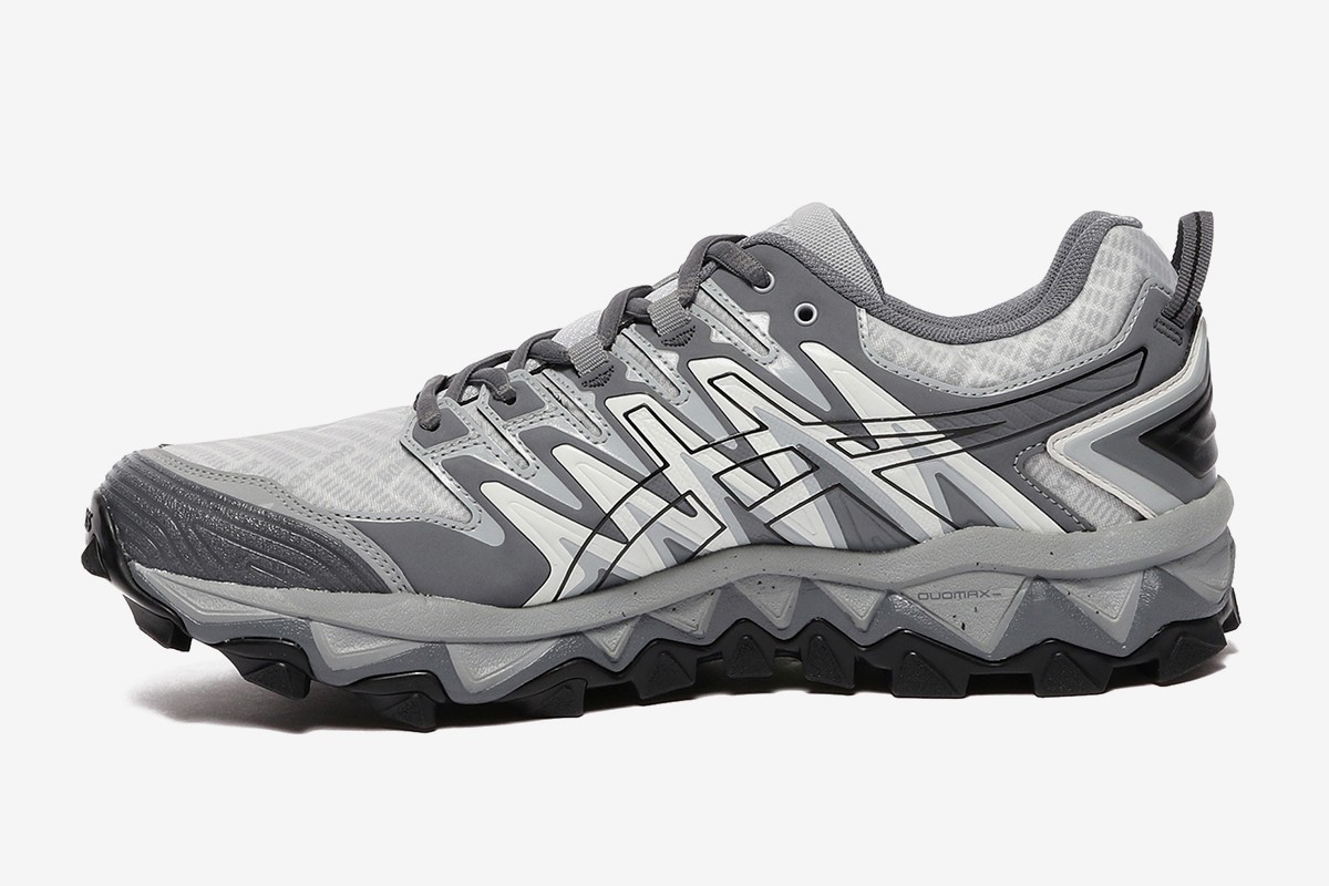 BEAMS collabore avec Asics autour d'une Gel Fujitrabuco 7 Gore Tex | WAVE®