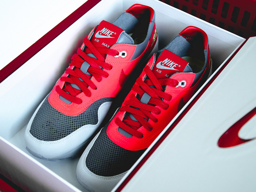 La CLOT x Nike Air Max 1 K.O.D. Solar Red se dévoile en détail