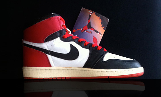 Nike Air Jordan 1 OG Black Toes 1985 | WAVE®