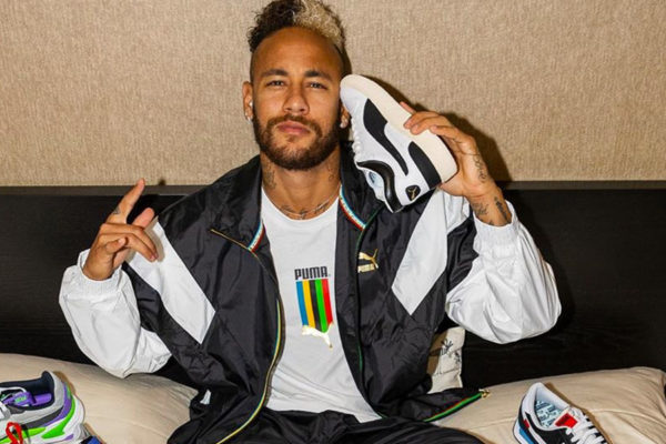Neymar signe Puma quitte nike