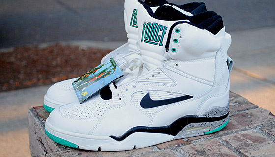 nike air command force pump system