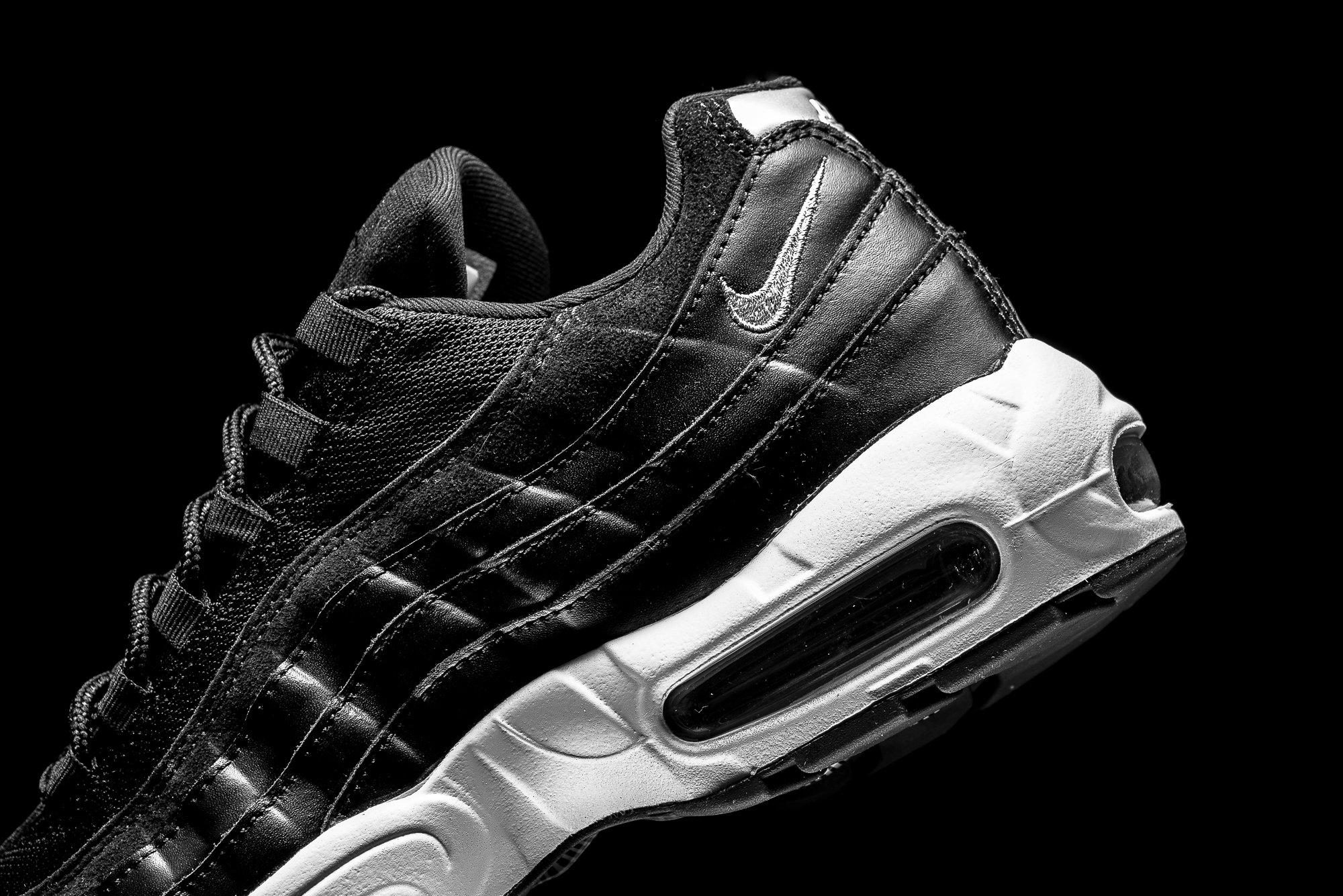 nike air max 95 rebel skulls