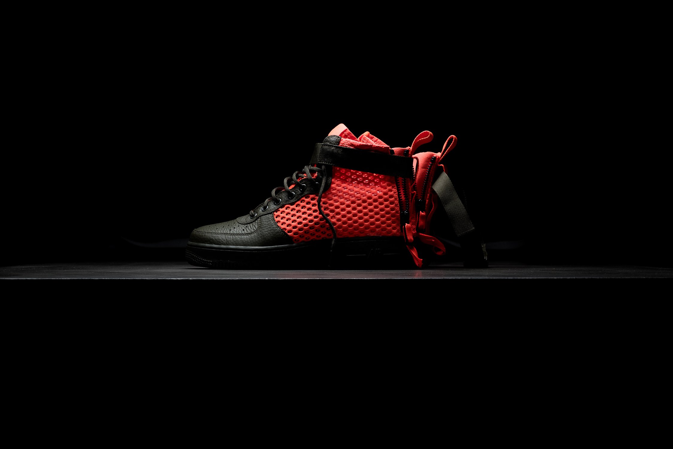 Nike SF AF1 QS - 903270-100 - SNS | Culture, créativité, communauté