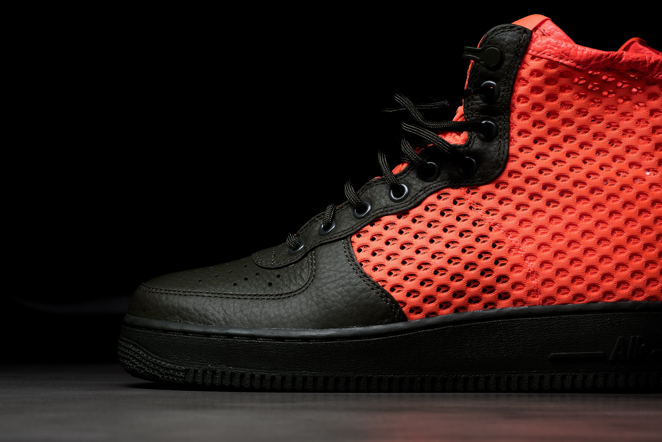 Nike SF AF1 MID QS Total Crimson | WAVE®