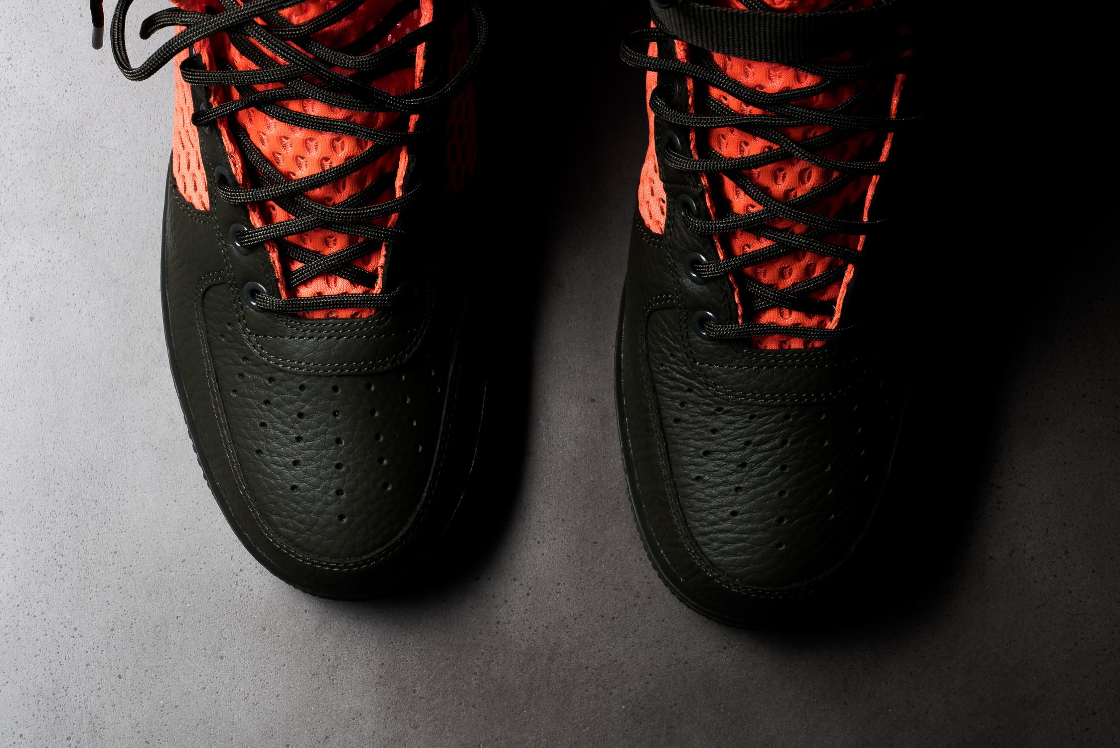 Nike SF AF1 MID QS Total Crimson | WAVE®