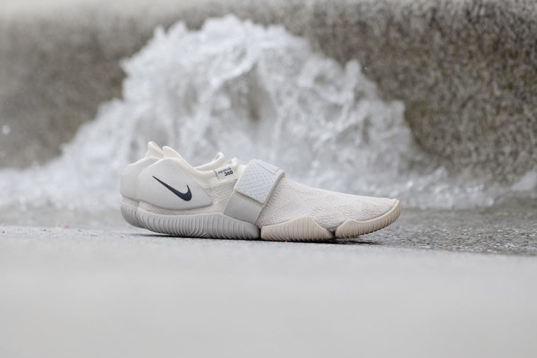 nikelab aqua sock