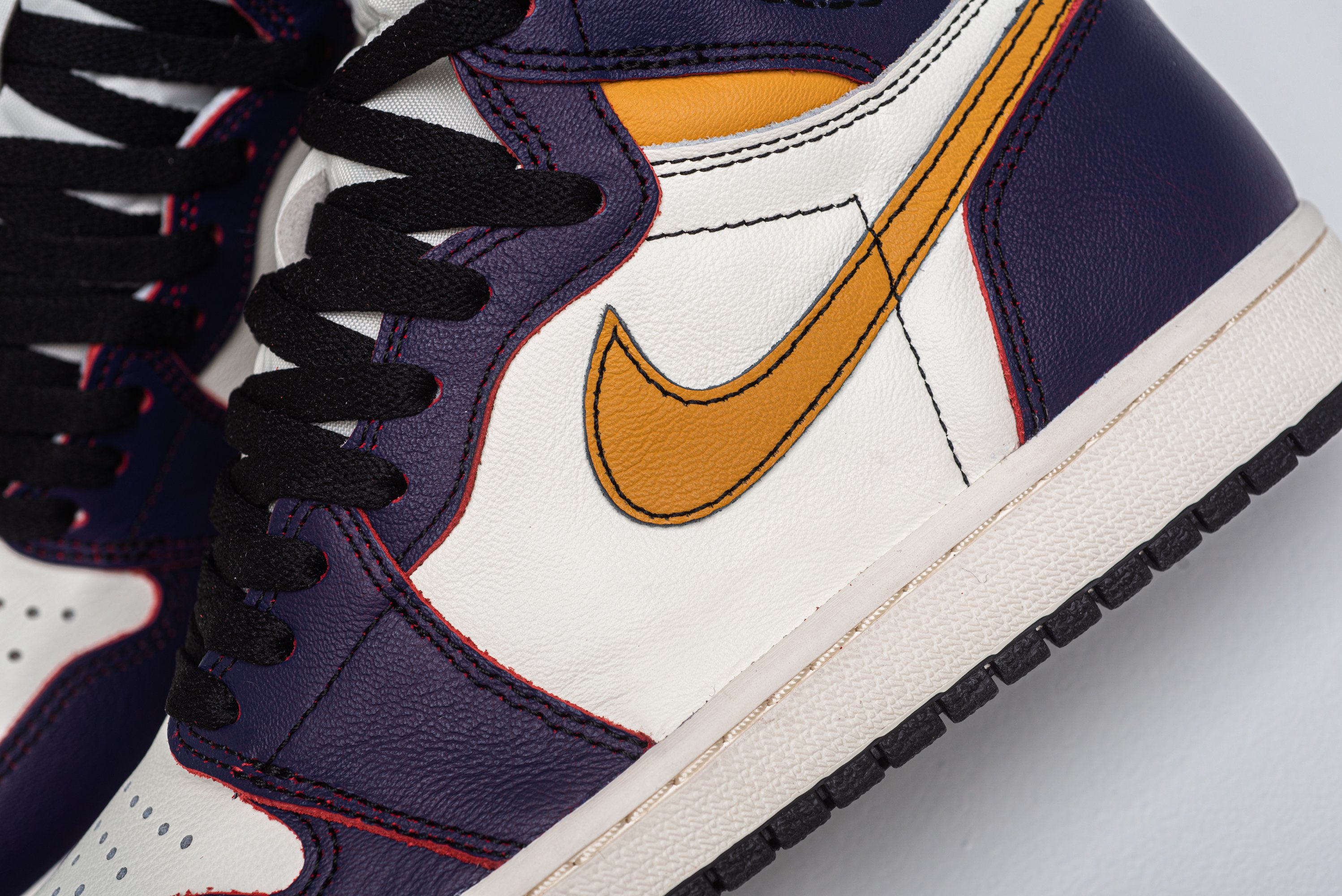 nike sb lakers raffle