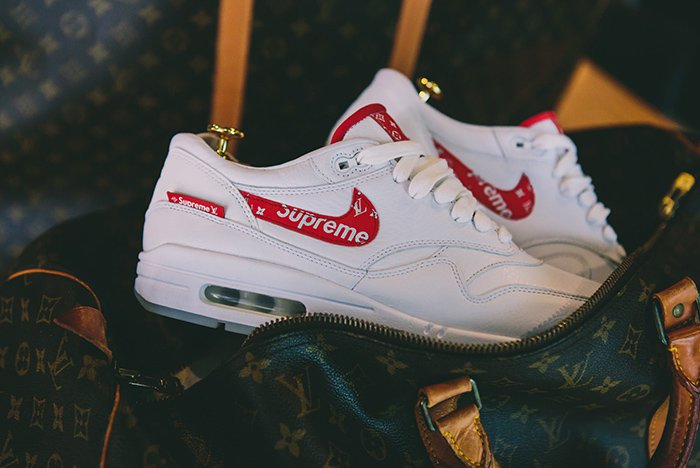 nike air max 1 supreme