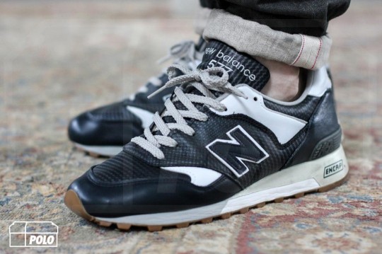 Mikee Polo - New Balance M577 NBW "Carbon" 