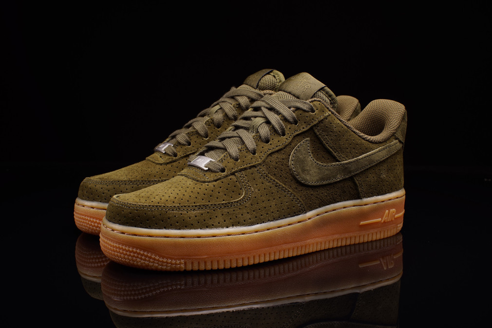 Nike WMNS AIR FORCE 1 SUEDE