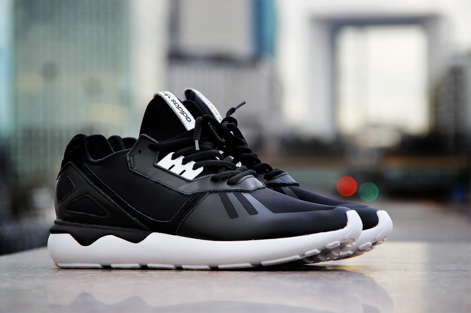 adidas-tubular-runner-black-03