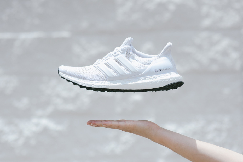 adidas-ultra-boost-white-white-nouvelles-images-1