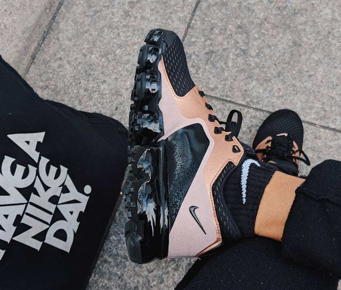 bronze vapormax