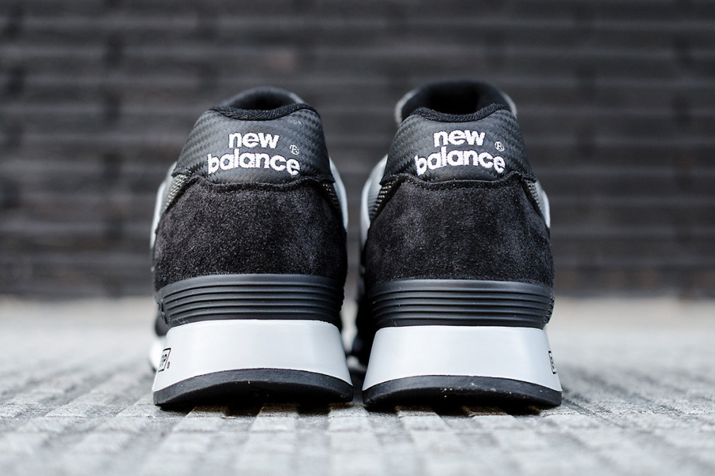 New Balance Made In UK  M577K  Carbon Fiber Black:Grey