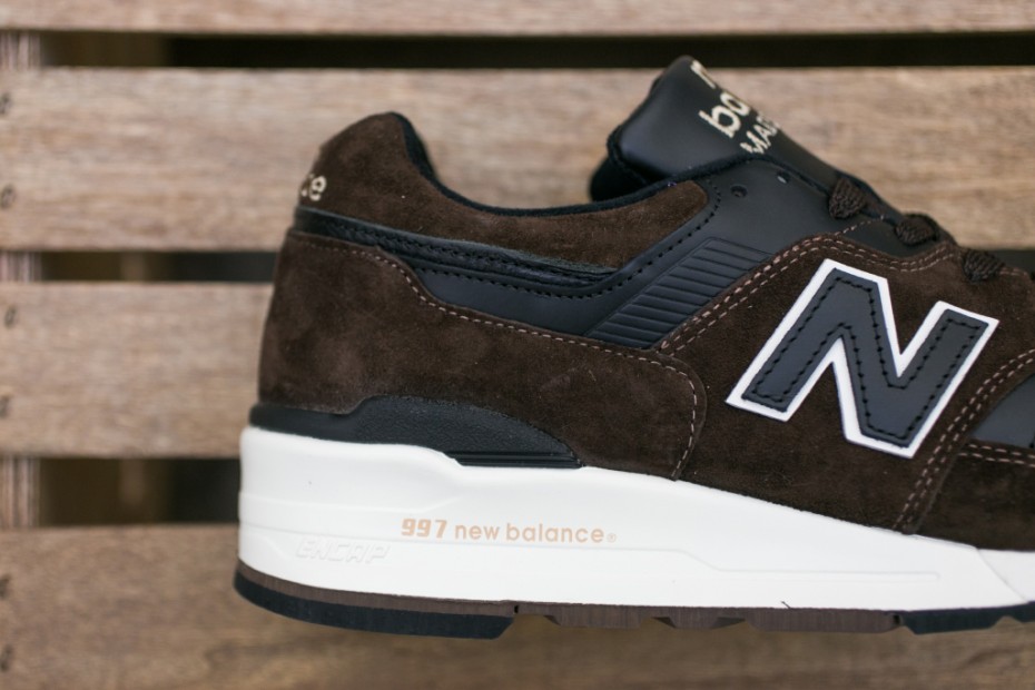 New-balance-Feature-LV-8932