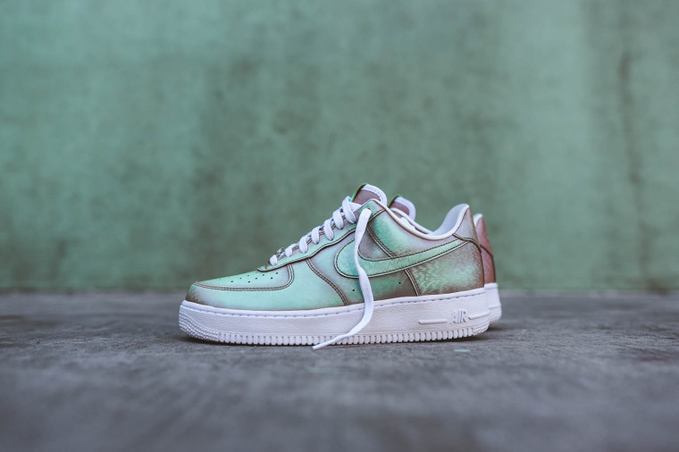 Nike Air Force 1 07 LV8 QS Lady Liberty Preserved Icons 812297-800