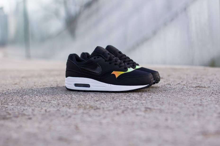 Nike Air Max 1 GS "Iridescent" WAVE®