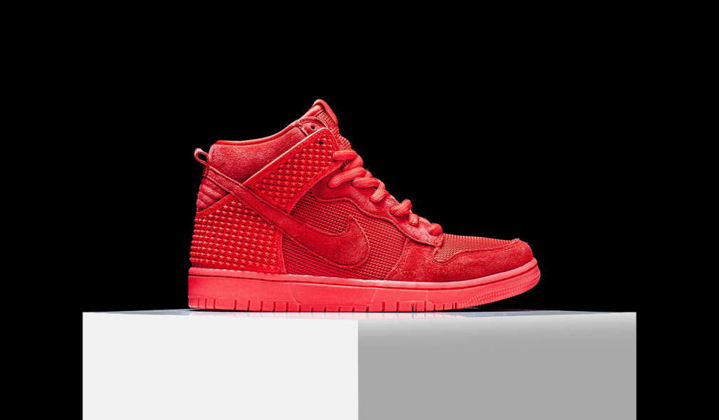 Nike Dunk High “Red October”