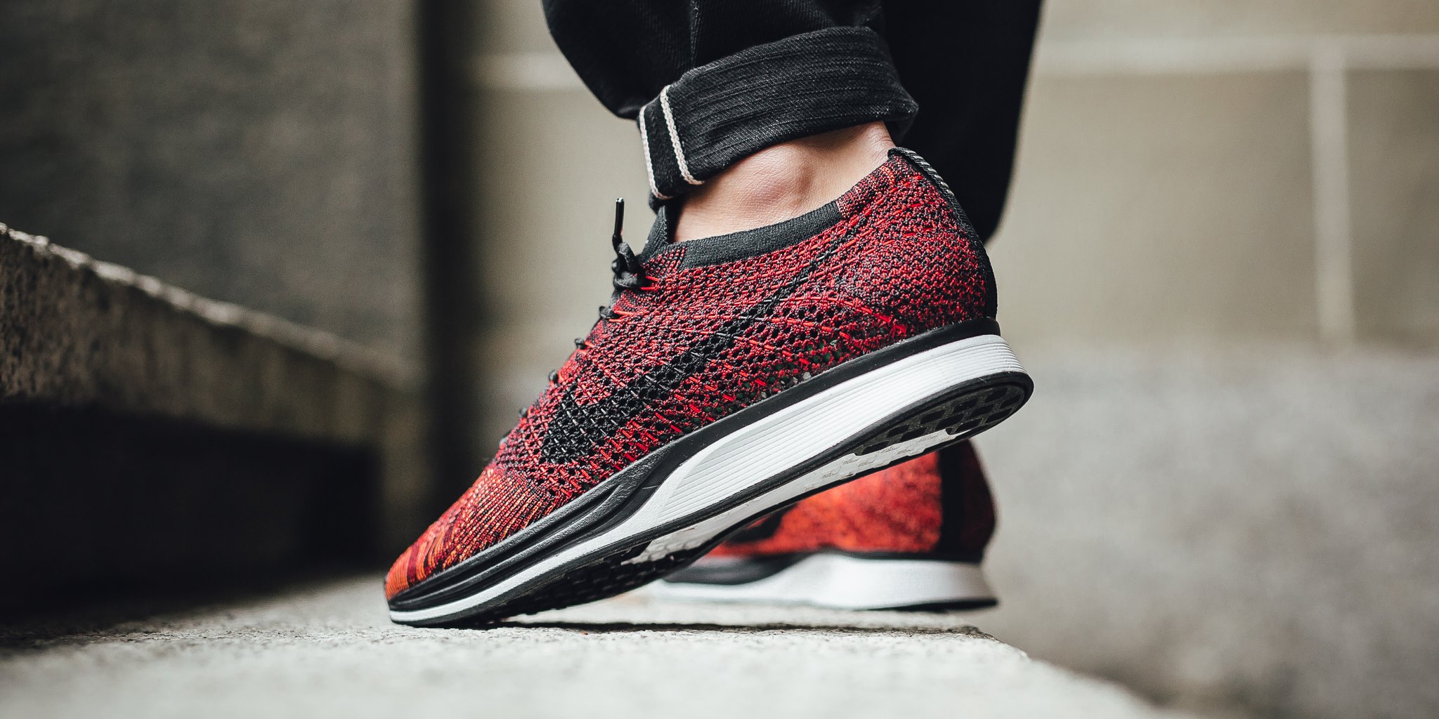 flyknit racer shoes