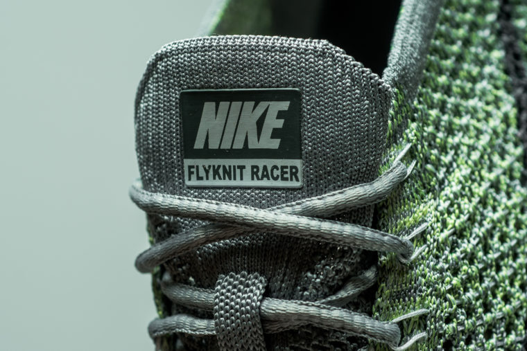 Nike Flyknit Racer Ghost Green