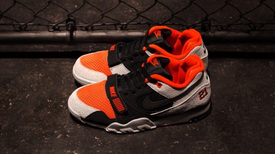 nike_airtrainer_2_140510-r2