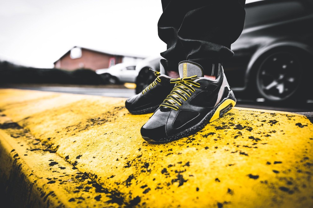 Tom Spoors - Nike Air Max 180 Livestrong