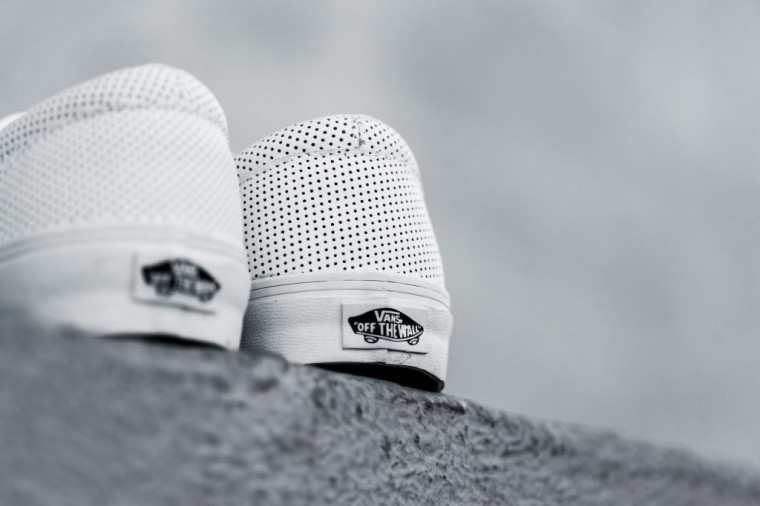 Vans Era Perforated Leather Triple White