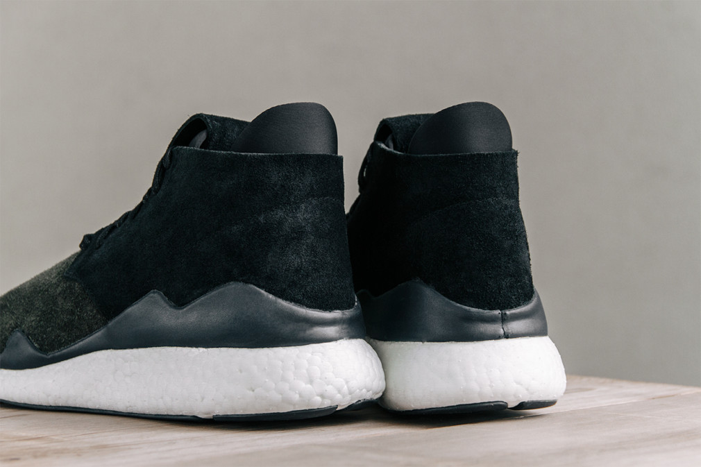 Y-3-Desert_Boost-Night-Cargo-Black-3