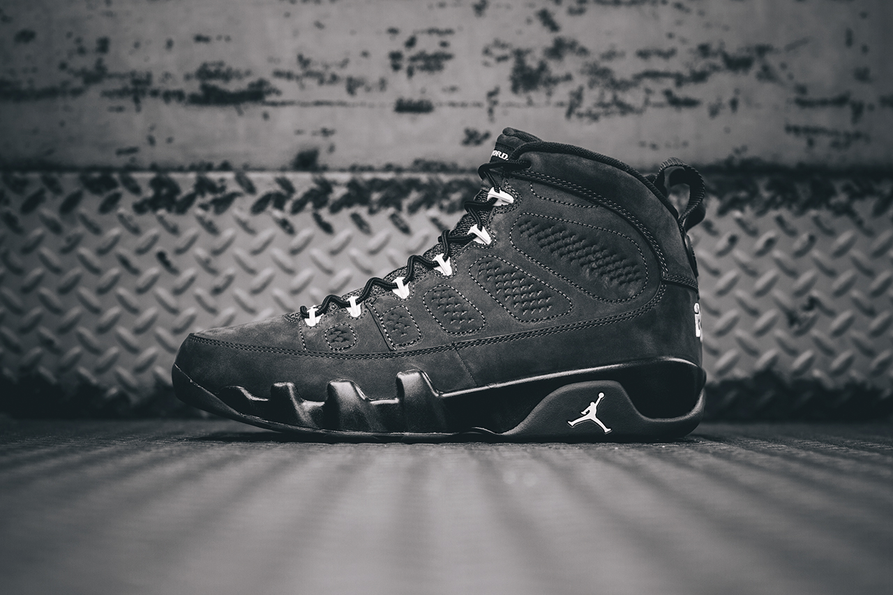 Air Jordan 9 Retro Anthracite - Release Reminder | WAVE®