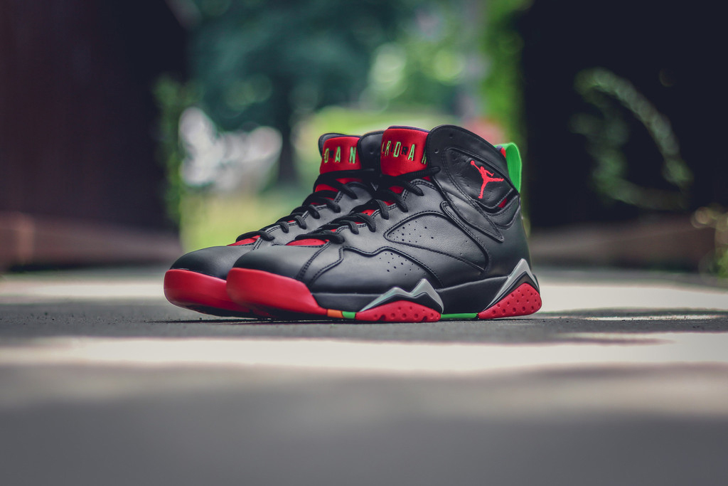 Air Jordan 7 Retro ‘marvin The Martian Wave®