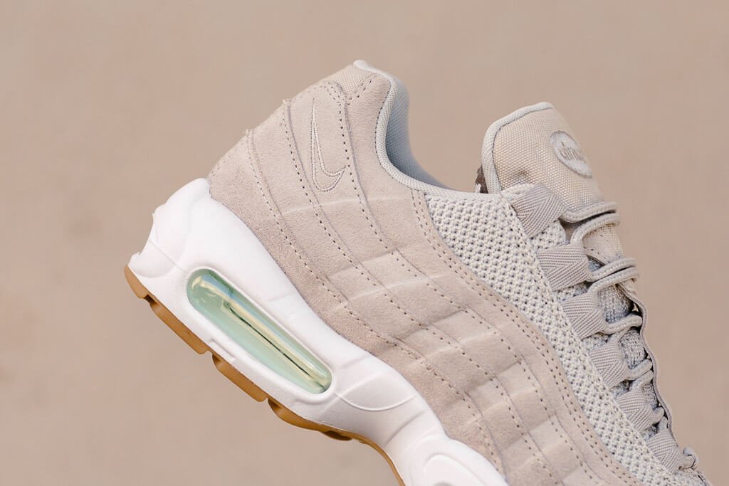 light bone air max 95