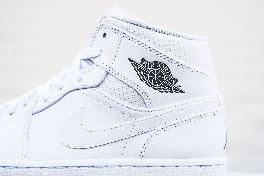 jordan 1 mid white grey