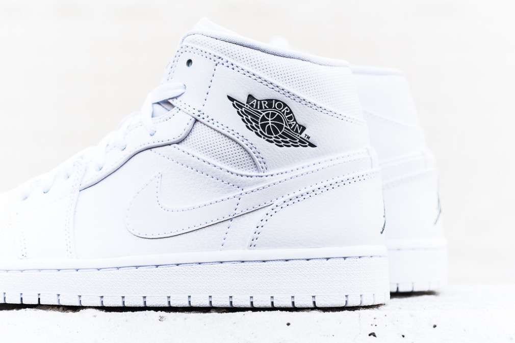 jordan 1 mid white grey