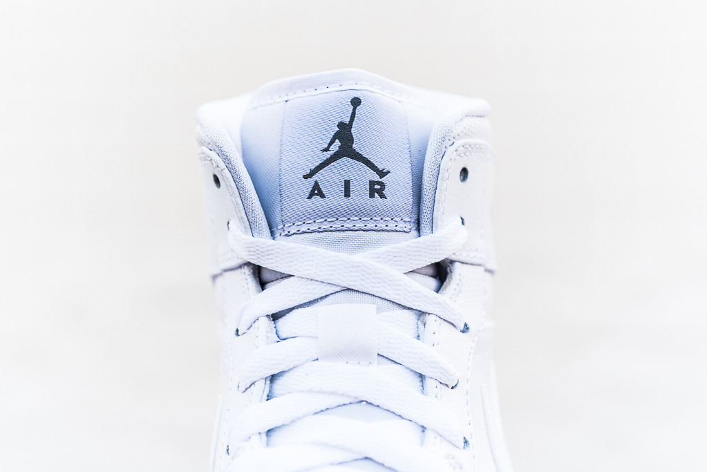 air jordan 1 mid white cool grey white