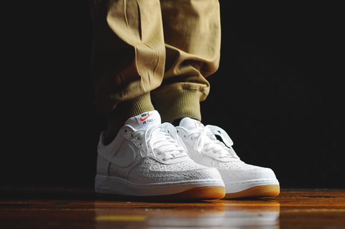 nike air force 1 07 lv8 4 white