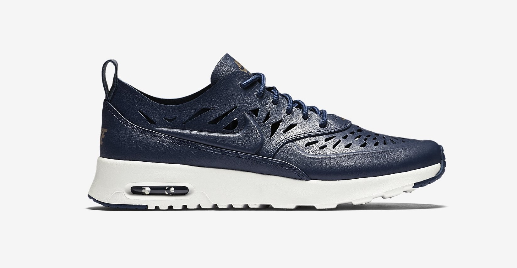 vapormax black hot punch